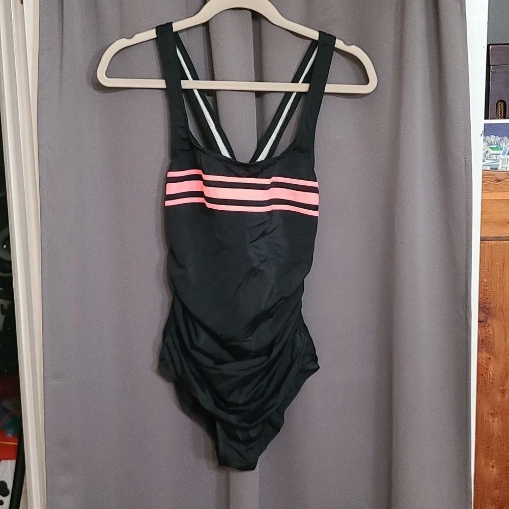 Reebok Womens Swimsuit One Piece Black/Coral Criss-cross Straps Ruched Sz 12 EUC